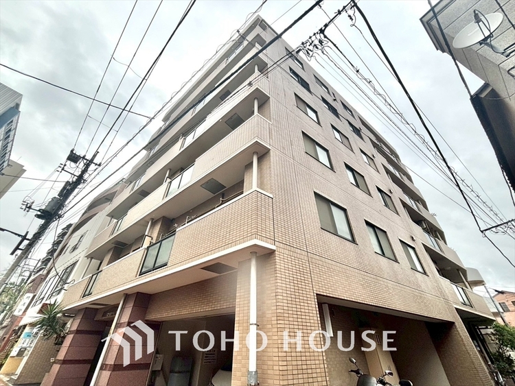 外観 漂う上質な空気感、マンションに入れば「おかえりなさい」と笑顔で迎えてくれるエントランス。最良の心配りを感じるマンションでした。