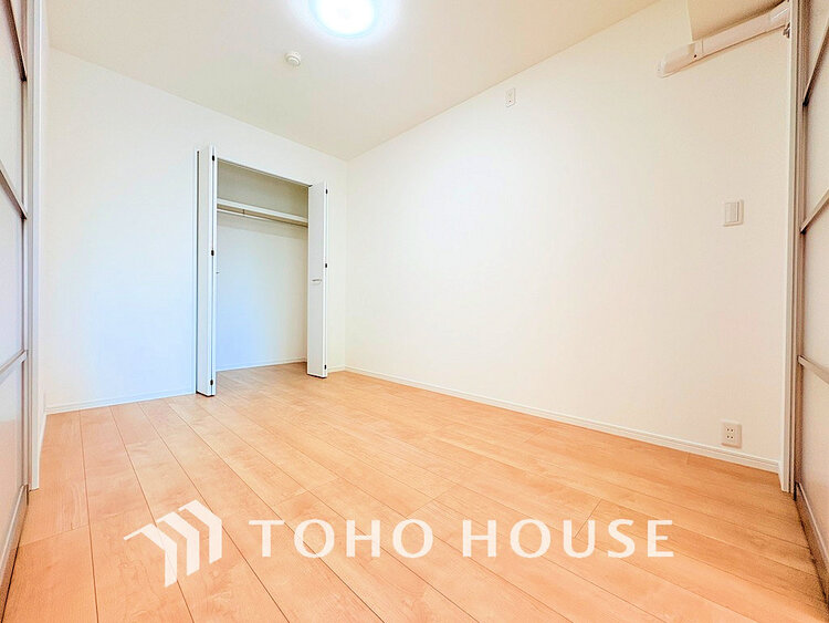 内装 1日の疲れを癒し、心地よく寛げるようゆったりとした広さをしています