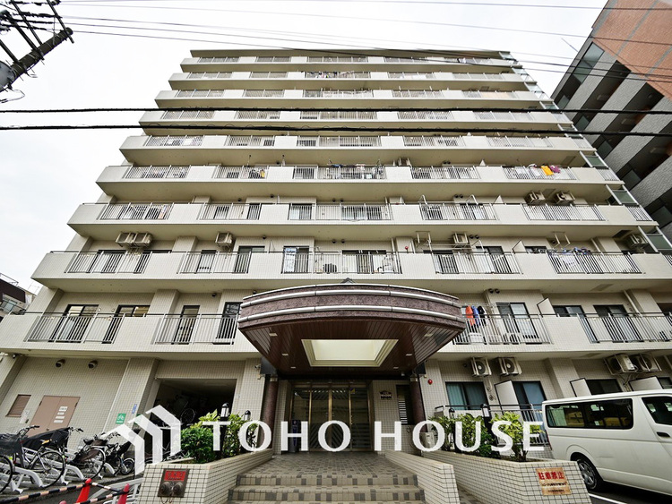 外観 〜駅徒歩2分の好立地〜人気の角部屋、広々LDK約15帖のゆとりある住空間〜