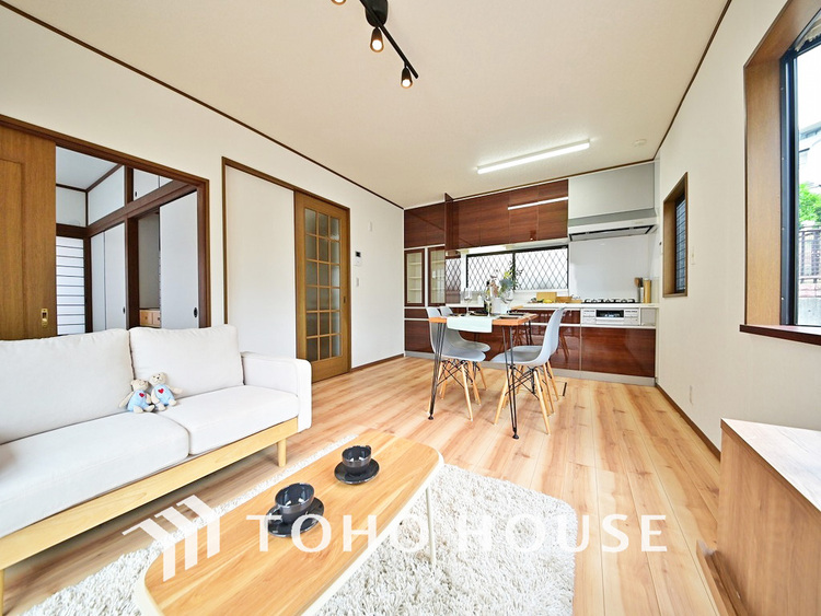 内装 ゆったりとくつろげる上質なリビングダイニングは、あなたの暮らしに価値のある時間を演出してくれます