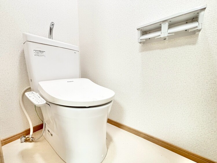 トイレ 暮らしの中のさりげないひとときの快適さにも、こだわりを、持って設備を配しております。