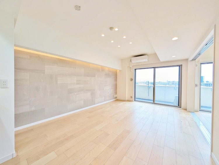 居間 飾り過ぎないシンプルな内装と偏り過ぎないデザインで統一しました。