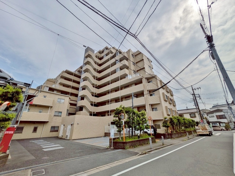 外観 資料には掲載していない情報が、現地にはたくさんあります。是非一度、現地をご確認ください。