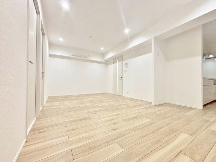 居間 快適に過ごす毎日を求めて、暮らしの中でご自身の「マイホーム」に創り上げて下さい。