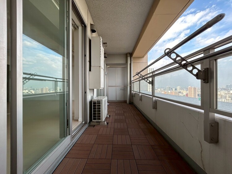 その他 朝の澄んだ空気や、夕方に吹く清々しい風を感じられるバルコニー。