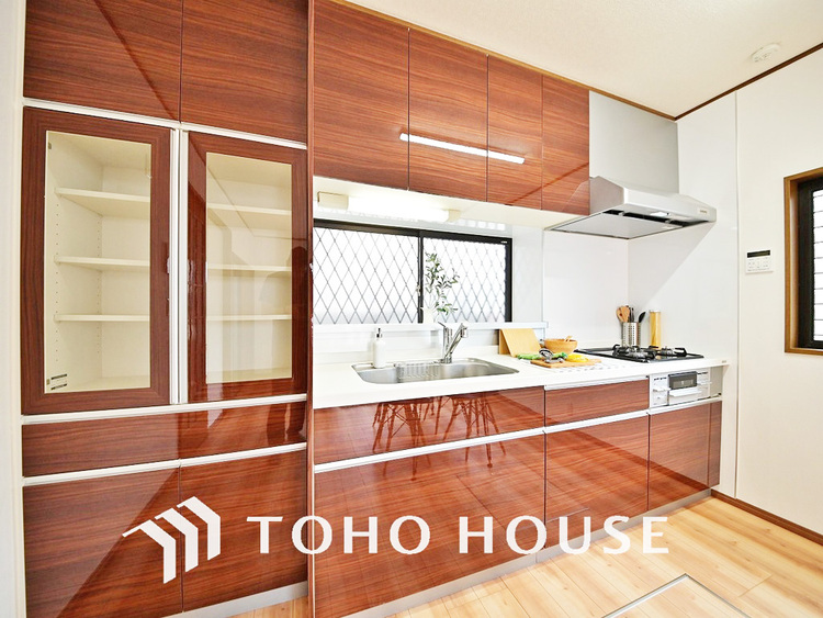 キッチン シンプルな部屋の雰囲気に溶け合うナチュラルキッチン