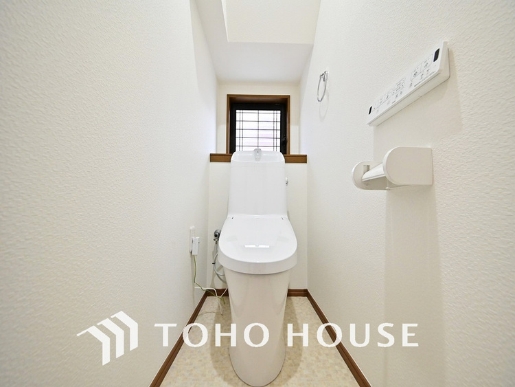 トイレ トイレには快適な温水洗浄便座付