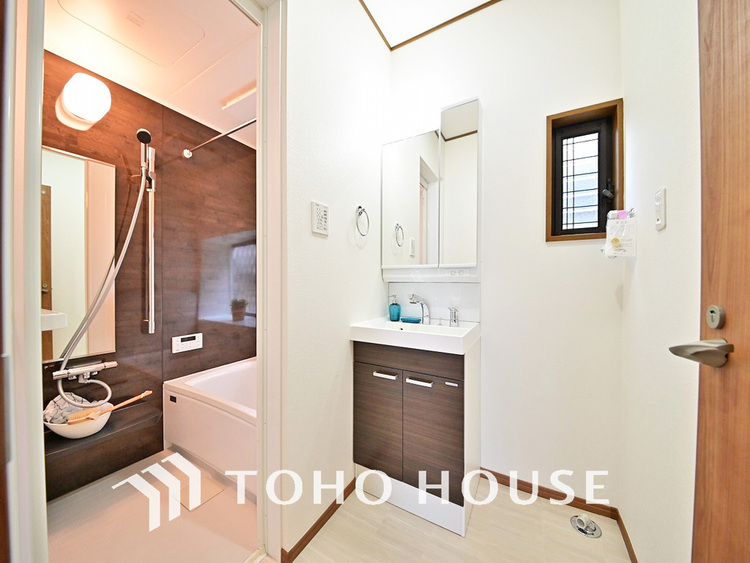 洗面 清潔感のある脱衣場