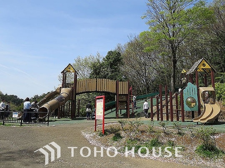 周辺 稲城中央公園　距離850ｍ