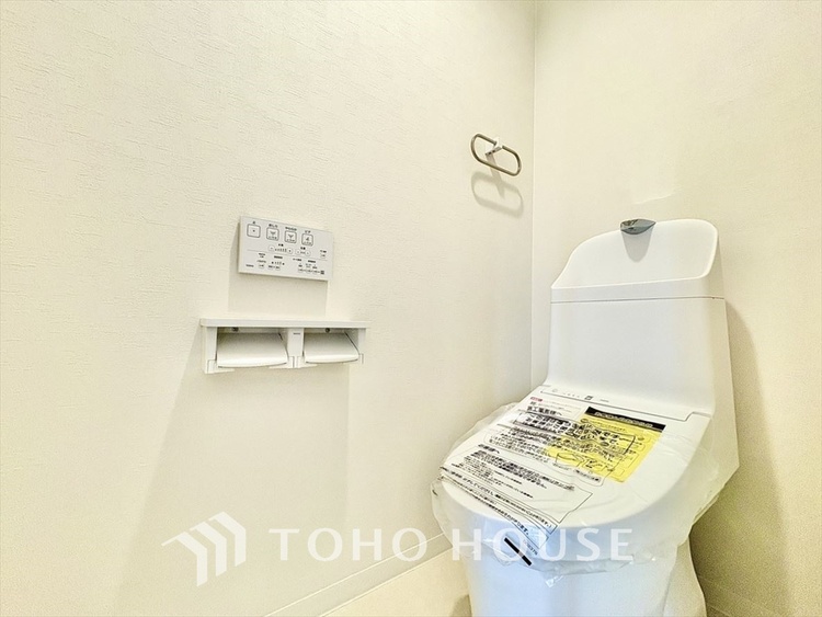 トイレ トイレも自分の時間をゆっくり過ごすスペースのひとつ。最新設備は嬉しい
