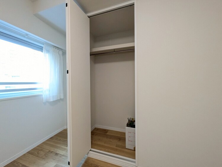 その他 収納スペースが付いていて、お部屋を広く使っていただけます。