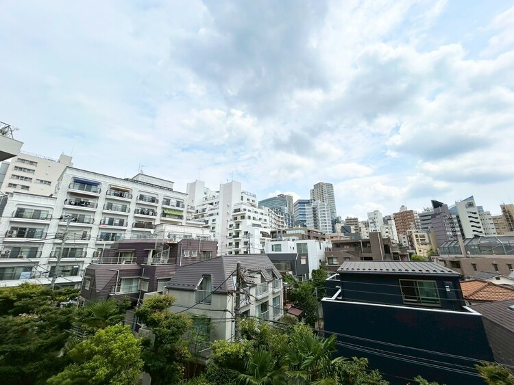 その他 眺望や窓からの景色が良いと、家で過ごす時間も快適です。