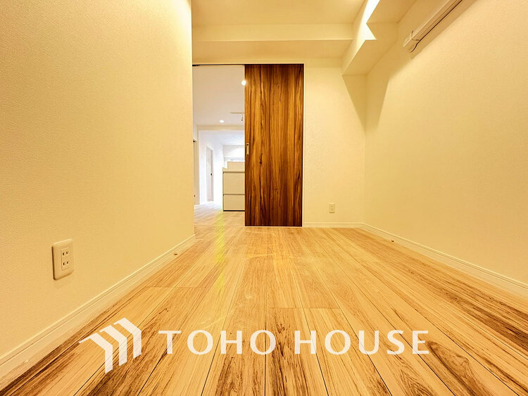 内装 シンプルですっきりとした室内は飽きのこない居心地の良い雰囲気です