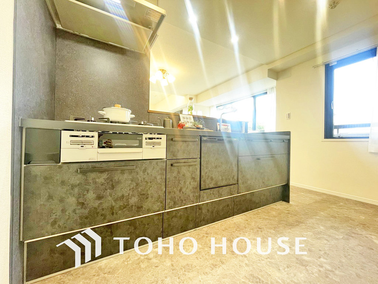 キッチン デザインと機能性を兼ね備えたシステムキッチン