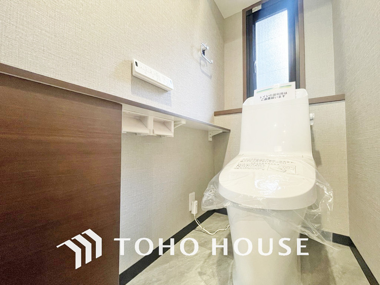 トイレ トイレには快適な温水洗浄便座付