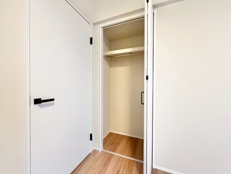 その他 収納スペースが付いていて、お部屋を広く使っていただけます。