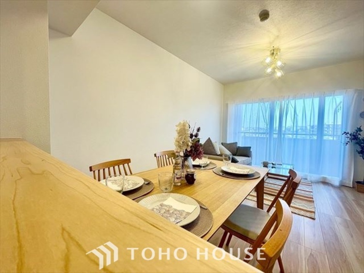 内装 【LIVING】◆simple is best◆無駄のない綺麗なつくりのリビングルームであなただけの暮らしを。