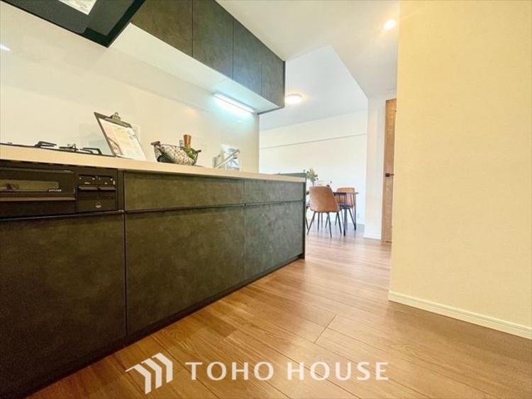 キッチン 【KITCHEN】◆Happy◆愛情たっぷりのお料理で家族にHappyを。システムキッチンがあなたをサポートしてくれます。