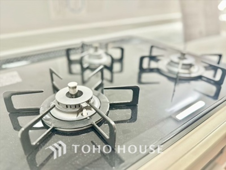 キッチン 【KITCHEN】◆家族のおはよう◆の声を笑顔で迎えてあげられるシステムキッチン。朝ごはんが楽しみでちょっと早起きしたくなるんです。