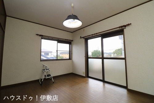 春山町　中古戸建の物件画像