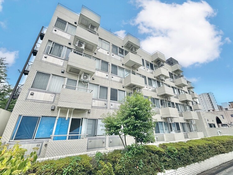 外観 現地に足をお運びいただいた際には、周辺散策などをお勧めいたします。