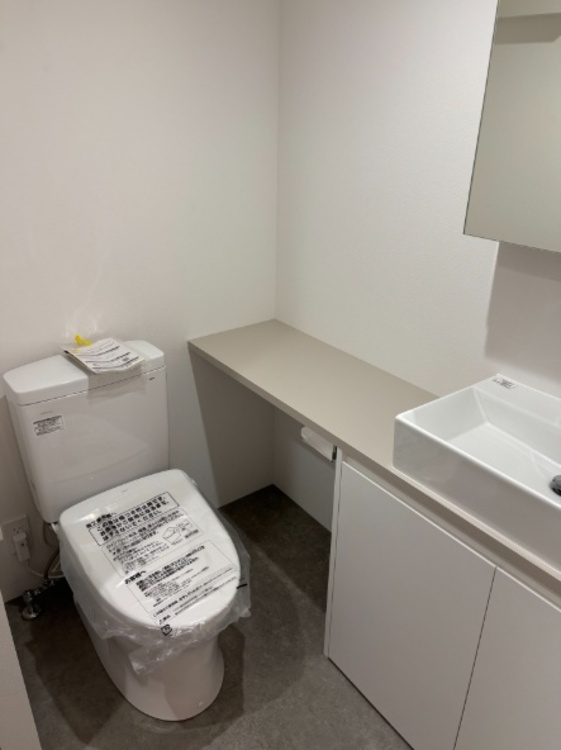 トイレ 暮らしの中のさりげないひとときの快適さにも、こだわりを、持って設備を配しております。