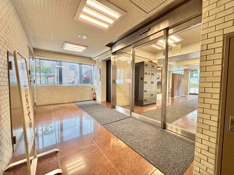 エントランス エントランスは、毎日の行き帰りで使う大事な空間です。