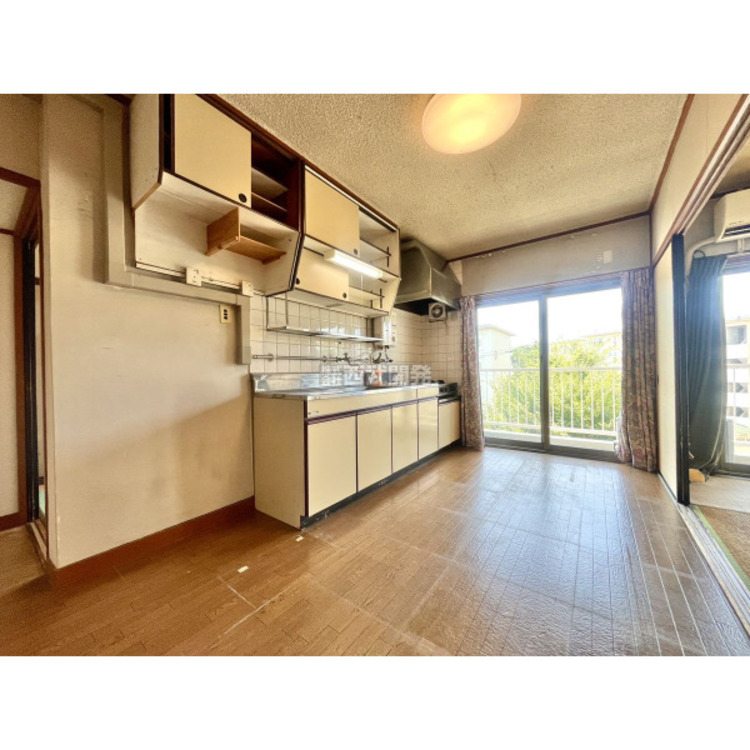 居間 令和7年8月4日撮影（リフォーム前）