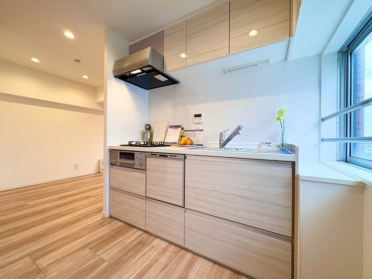 その他 開放感のあるキッチンスペース。調理をしながら、会話も弾みそうですね。