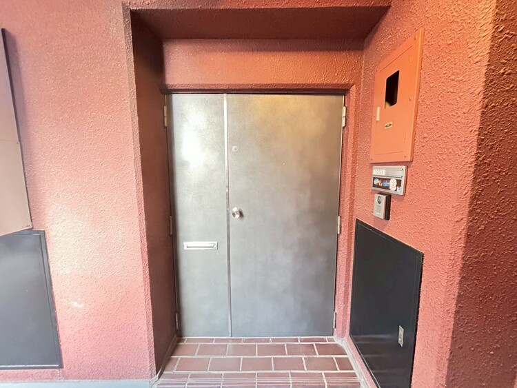 その他 清潔感のある落ち着いた雰囲気の玄関です。