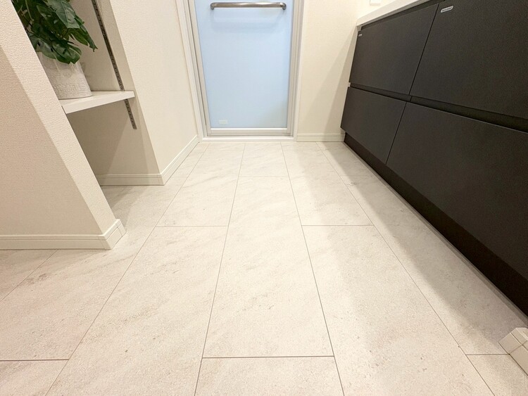 その他 十分な広さの脱衣所。