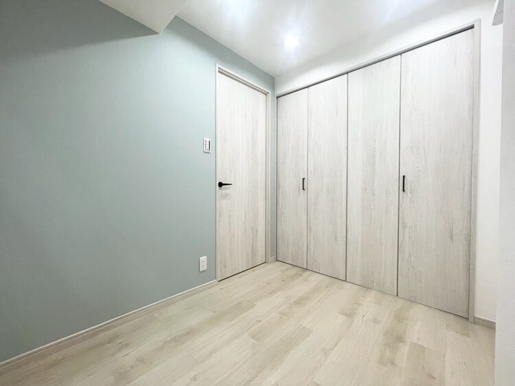 その他 清かで艶やかな時間をもたらしてくれる室内です。