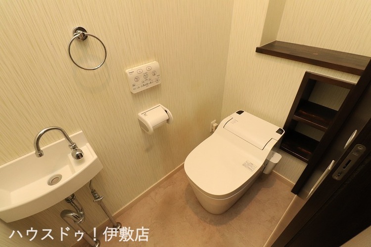 その他 【トイレ】タンクレストイレでお掃除もラクラク♪洗面と一緒になっておりますので広く使用出来ますのでゆっくり過ごせそうですね♪