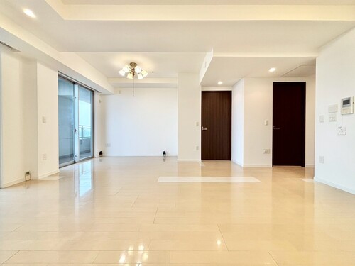 アウルタワーの画像