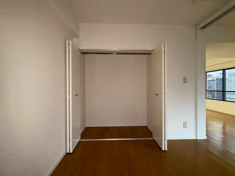 その他 収納スペースが付いていて、お部屋を広く使っていただけます。