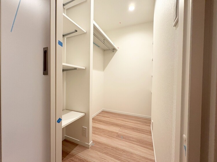 その他 収納スペースが付いていて、お部屋を広く使っていただけます。