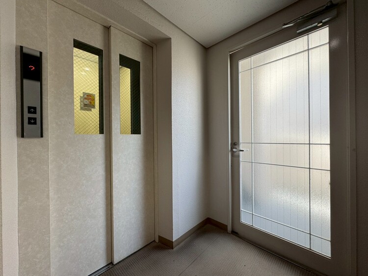 その他 エレベーター完備のため荷物が多くなっても安心。