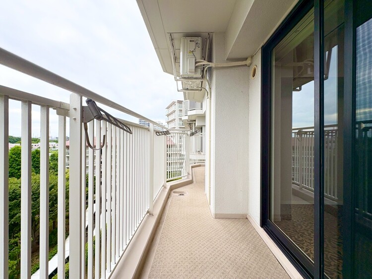 その他 朝の澄んだ空気や、夕方に吹く清々しい風を感じられるバルコニー。