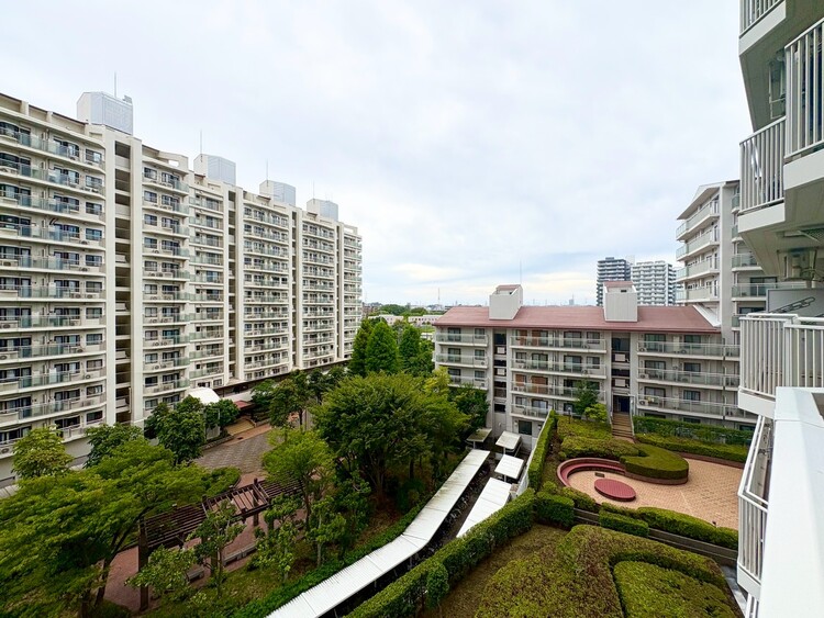 その他 眺望や窓からの景色が良いと、家で過ごす時間も快適です。