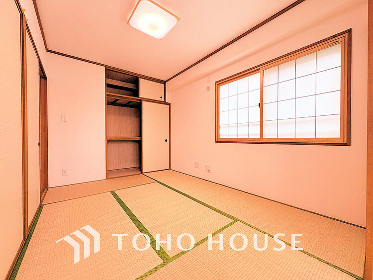 内装 1日の疲れを癒し、心地よく寛げるようゆったりとした広さをしています