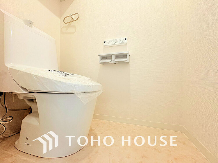 トイレ トイレには快適な温水洗浄便座付