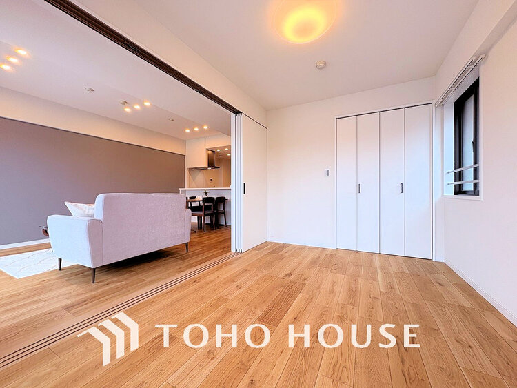 内装 シンプルですっきりとした室内は飽きのこない居心地の良い雰囲気