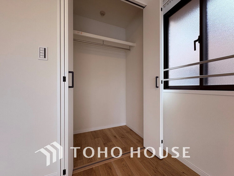 内装 1日の疲れを癒し、心地よく寛げるようゆったりとした広さをしています