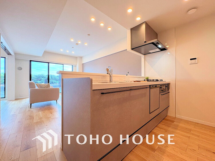 キッチン シンプルな部屋の雰囲気に溶け合うナチュラルキッチン