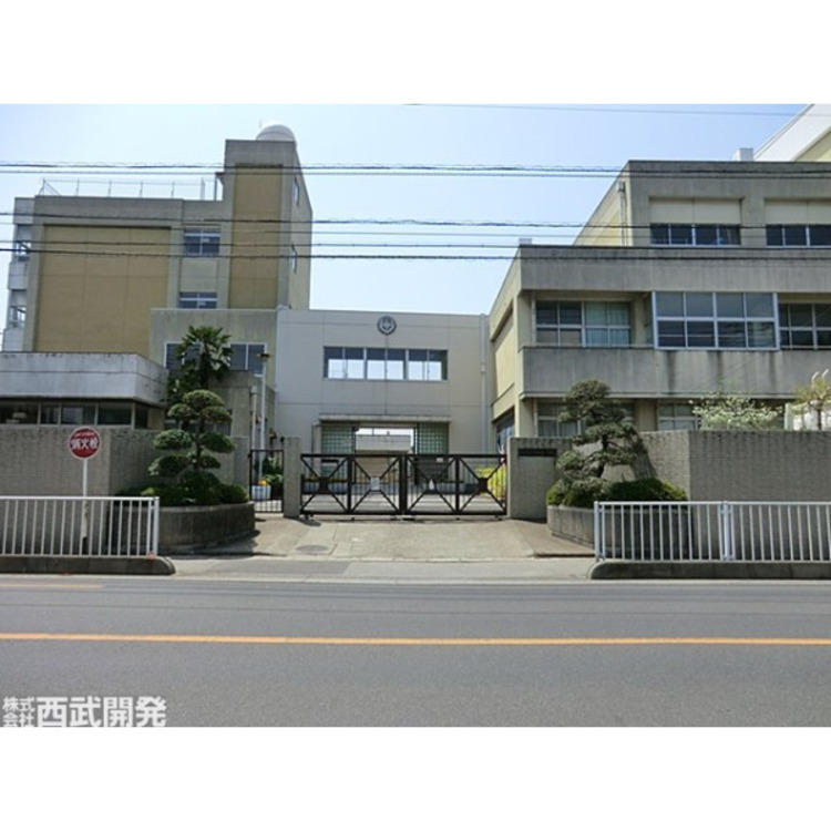 周辺 戸塚東小学校(約550m)