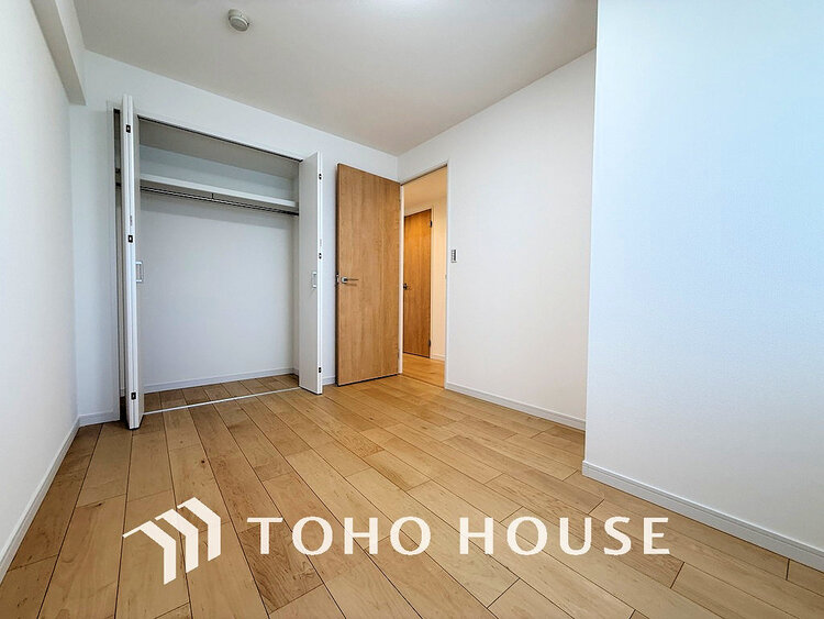 内装 シンプルですっきりとした室内は飽きのこない居心地の良い雰囲気