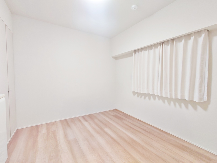 内装 ◆癒しの空間◆室内構成に拘り採光とセンスを散りばめた空間。それは『柔らかさ』に似た素敵な居場所。そこに暮らす人のことを考えつくり出したものは『癒し』という心地よい居場所なんだと思う