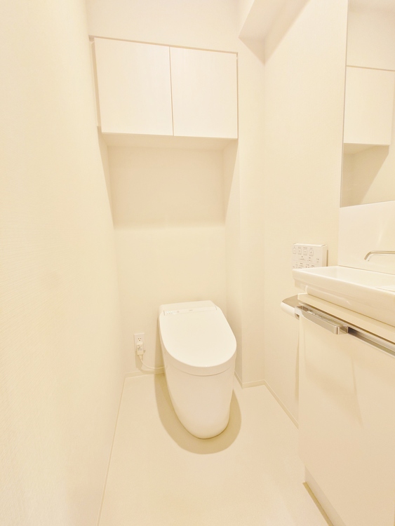 トイレ ◆住むほどに実感する快適性＆機能性◆各空間を彩る設備は、デザイン性に優れたHigh Quality仕様が装備。広く使い勝手のよい空間と設備で、理想の暮らしを演出します。