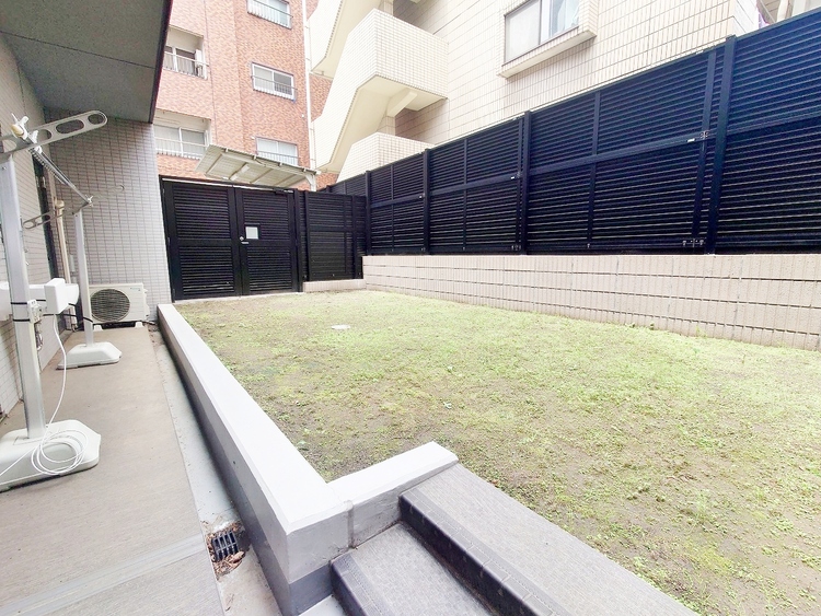 その他 ◆色彩◆この空間に放たれた光は華美なまでに演出されたデザイン。流れる時をより芳醇なコーヒーの様な色彩奏でるアダージョ。そして情景豊かな作品のような暮らしがイメージできる。