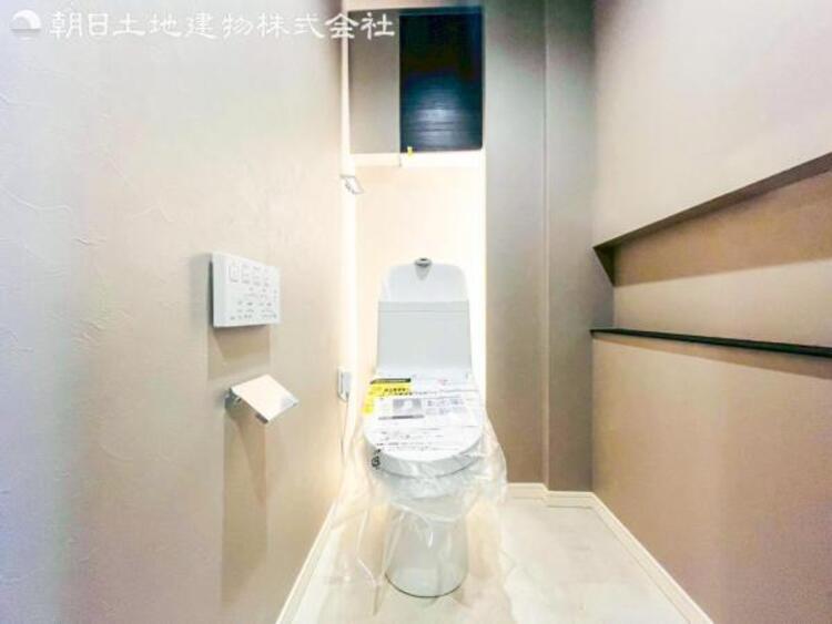 トイレ 【トイレ】ウォシュレット、保温機能付き便座など充実の設備です　お掃除がしやすくストレスフリー！！ 